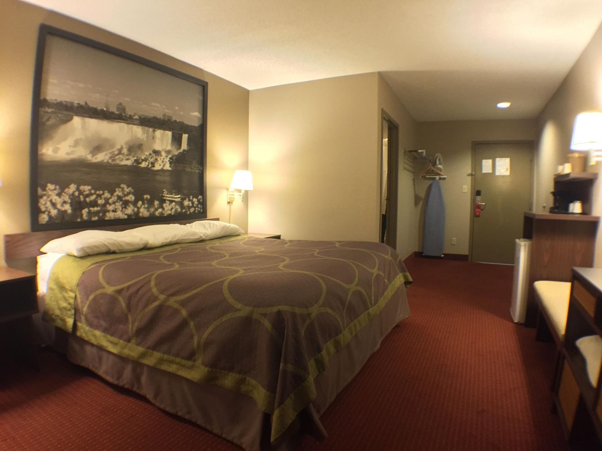 Super 8 By Wyndham Niagara Falls Exterior foto