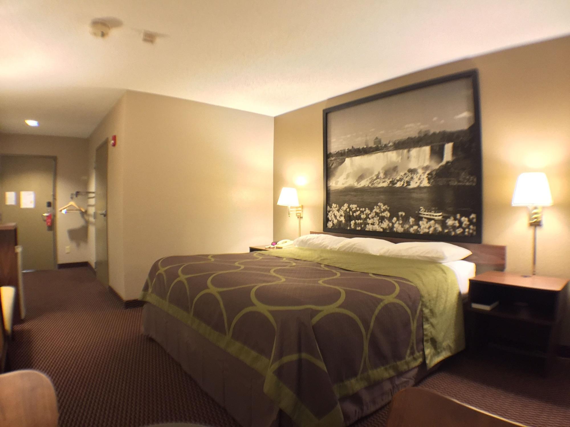 Super 8 By Wyndham Niagara Falls Exterior foto