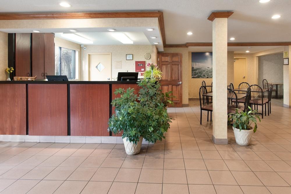 Super 8 By Wyndham Niagara Falls Exterior foto