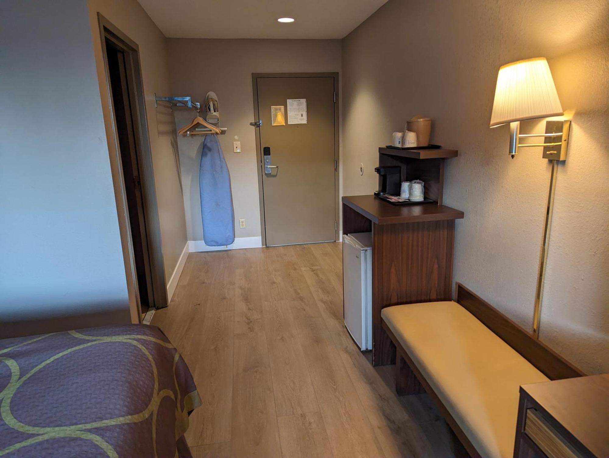 Super 8 By Wyndham Niagara Falls Exterior foto