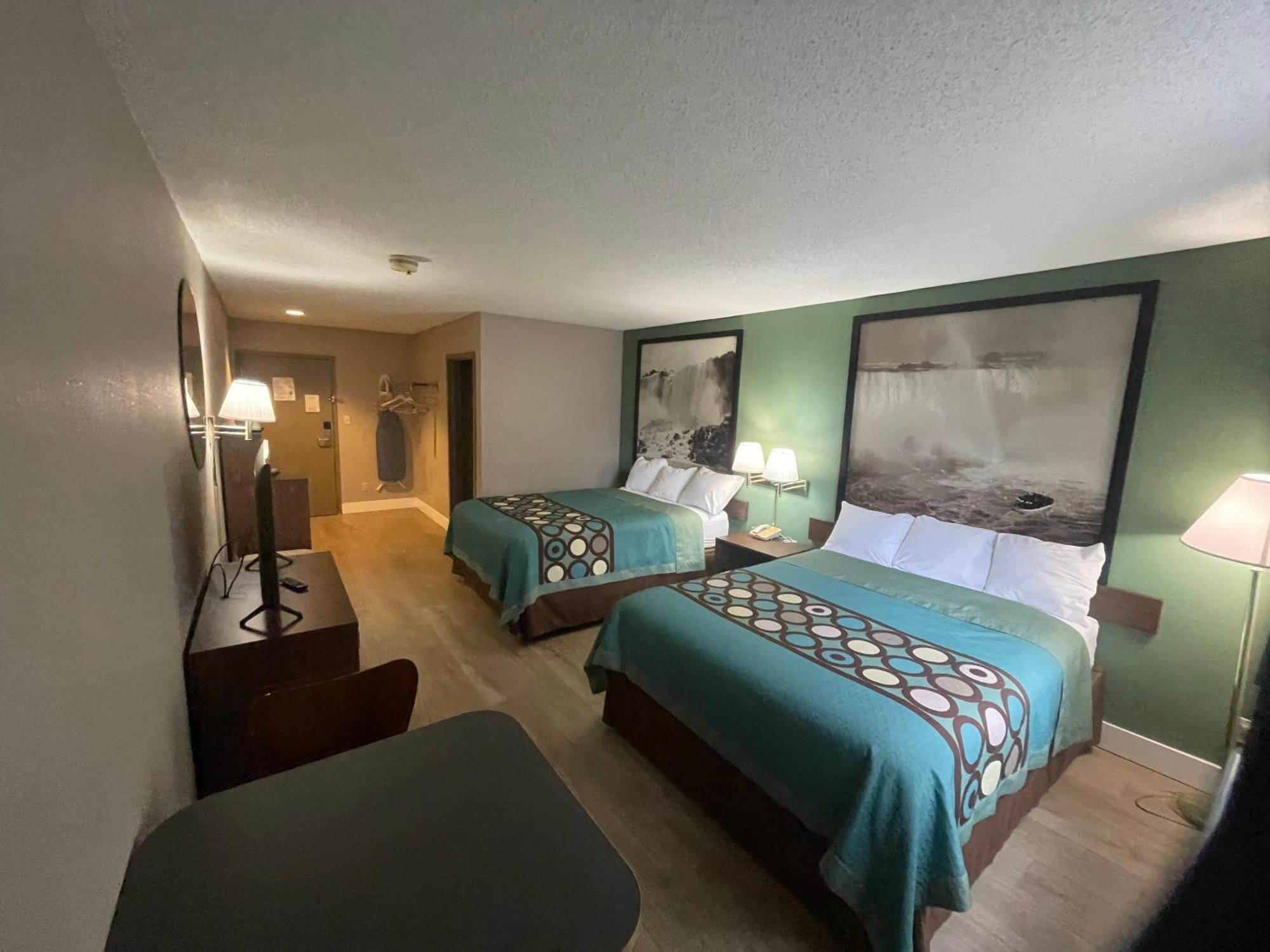 Super 8 By Wyndham Niagara Falls Exterior foto
