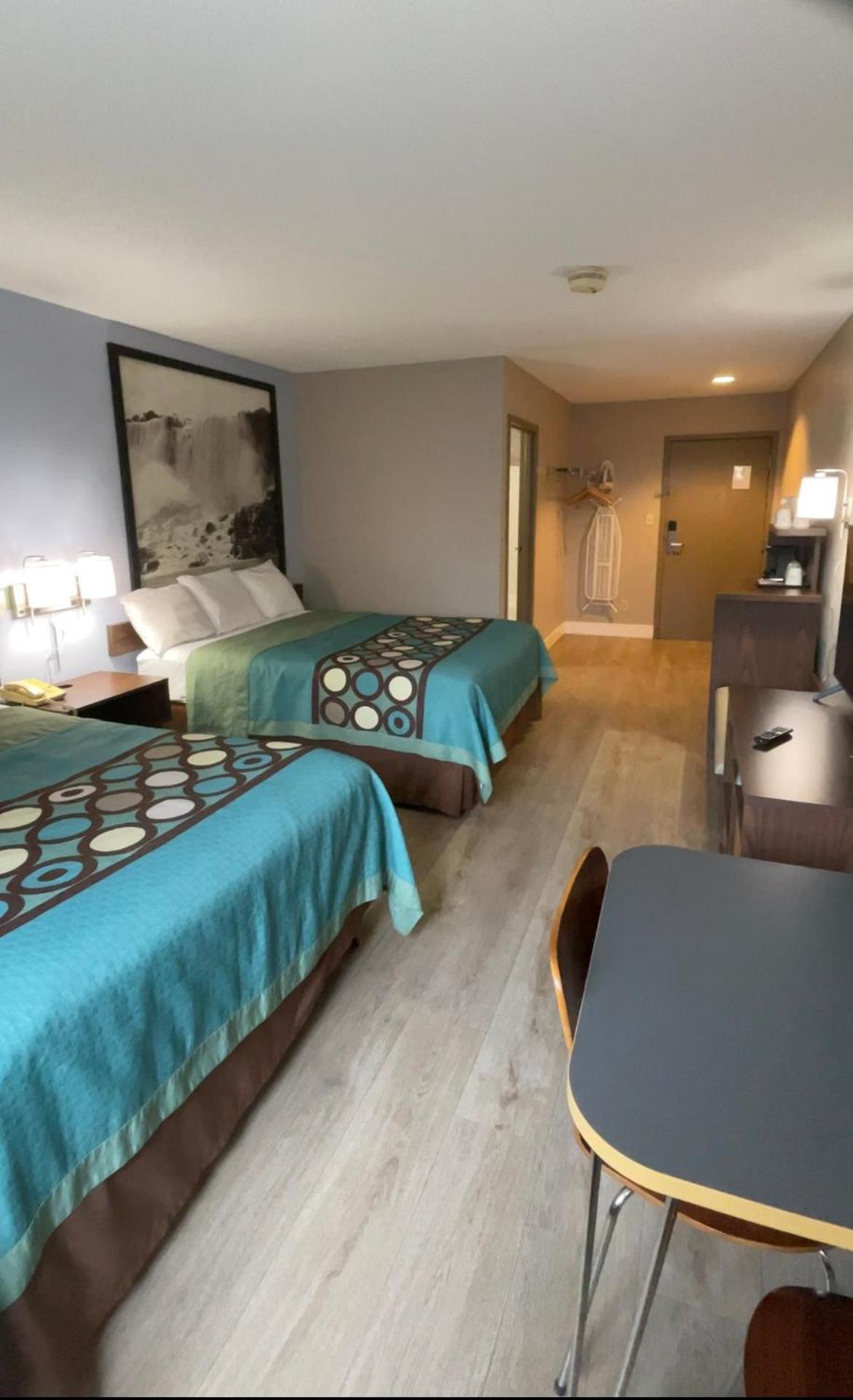 Super 8 By Wyndham Niagara Falls Exterior foto