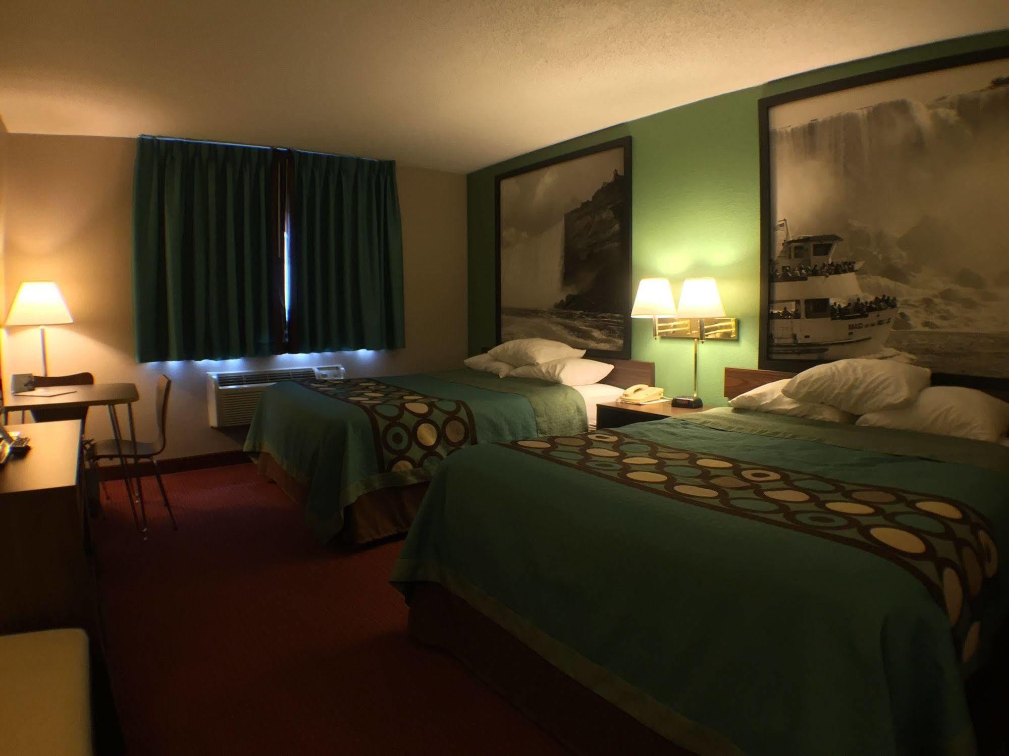 Super 8 By Wyndham Niagara Falls Exterior foto